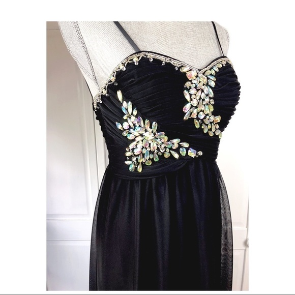 ELLIE MAKENZIE BLACK EMBELLISHED GOWN - Picture 1 of 5